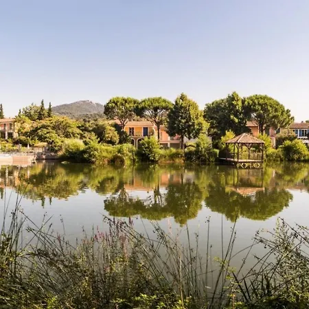 Les Aux Restanques Du Golfe De St Tropez - Maeva - Appartem 66 アパート *